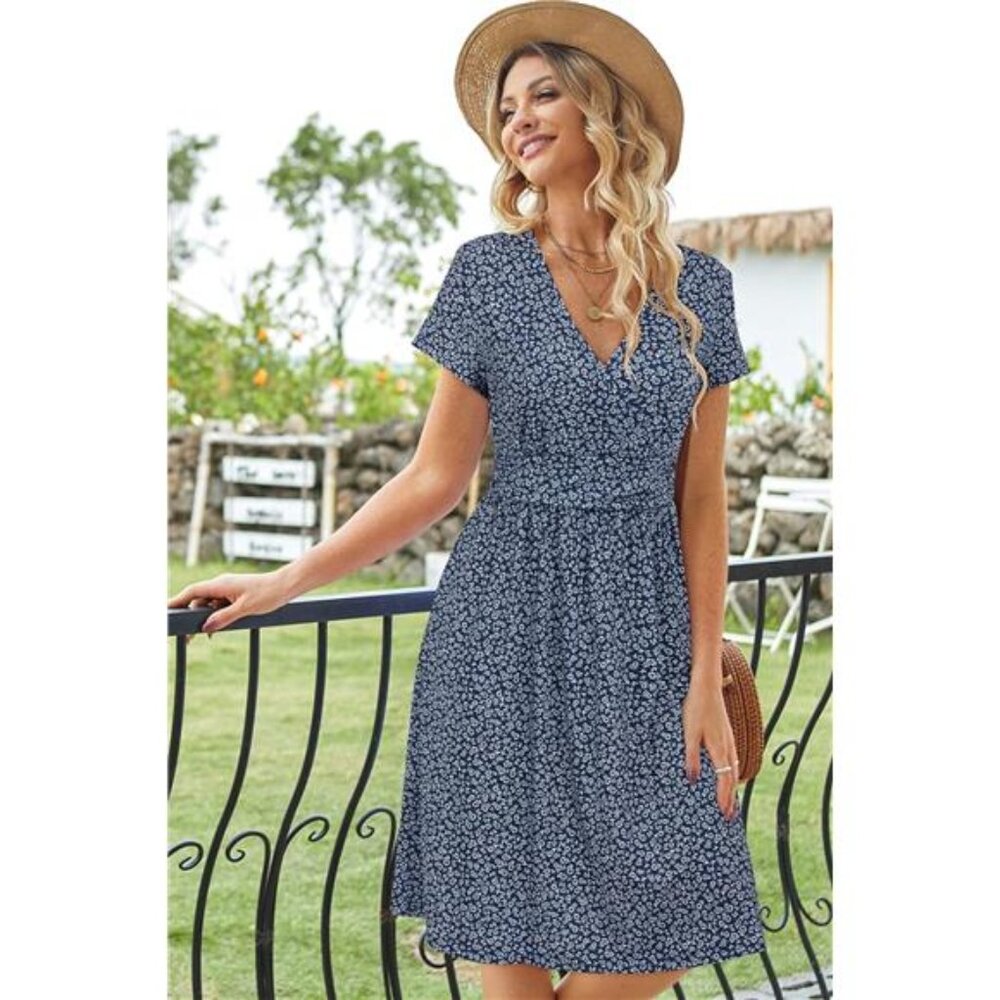 Women's Summer Short Sleeve V-Neck Floral Short Party Dress with Pockets - Picture 4 of 6